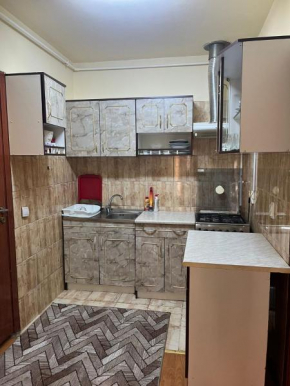 Casă de închiriat